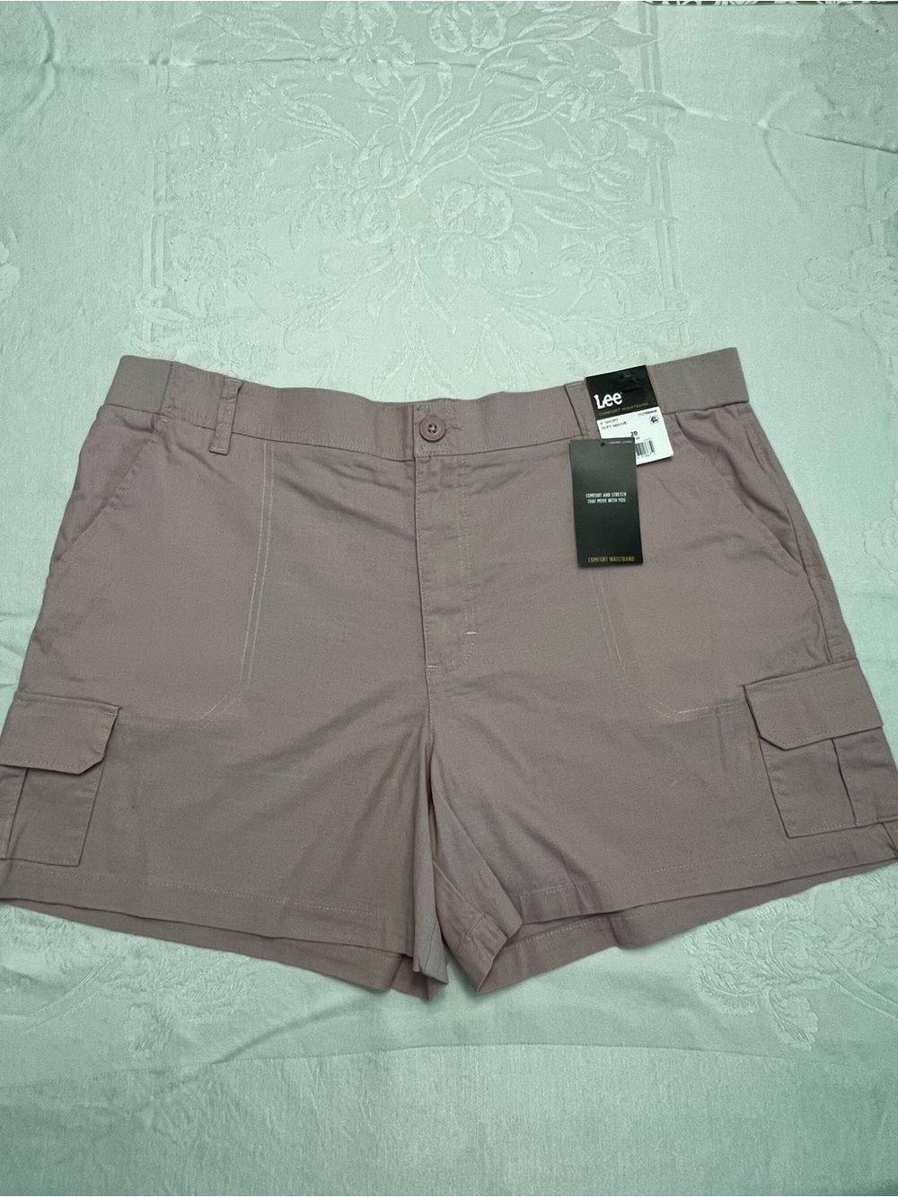 Lee Women's Size 20 Dusty Mauve Cargo Shorts NWT